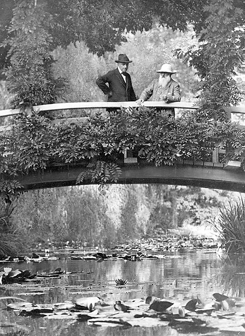 Fotografie: Claude Monet in seinem Garten