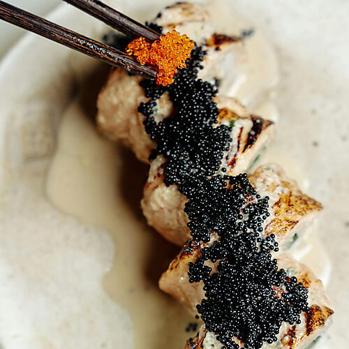 Scharzer Kaviar, als Topping veredelt gutes Essen.