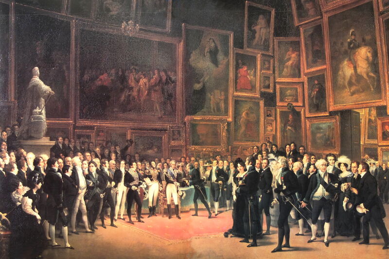 König Karl X. zeichnet im dicht behängten Salon Carré des Louvre Künstler aus, Gemälde von François-Joseph Heim aus dem Jahr 1827.